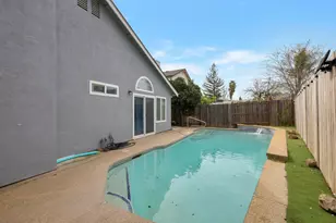 8115 Sonoma Hills Way, Sacramento, CA 95828 - Photo 38