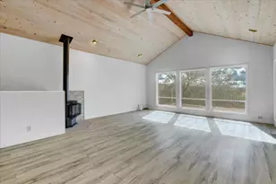 17572 Long Branch Ct, Penn Valley, CA 95946 - Photo 6