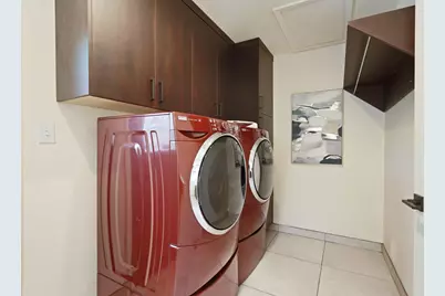 925 Constitution Way, Tracy, CA 95376 - Photo 32