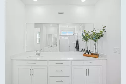 8629 Lakha Circle, Sacramento, CA 95828 - Photo 32