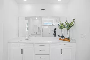 8629 Lakha Cir, Sacramento, CA 95828 - Photo 32