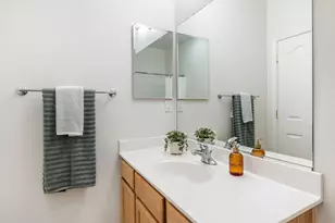 2221 Bay Horse Ln, Sacramento, CA 95835 - Photo 34