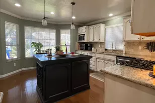 1689 Greenwood Way, Yuba City, CA 95993 - Photo 10