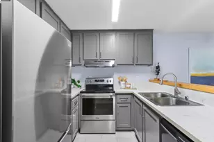 1019 Dornajo Way, Sacramento, CA 95825 - Photo 8