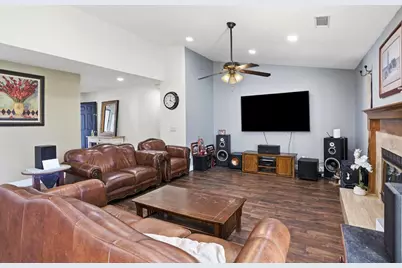 537 Elmwood Drive, Los Banos, CA 93635 - Photo 10