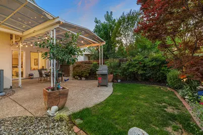 2070 Fenmore Way, Sacramento, CA 95835 - Photo 44