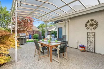 2070 Fenmore Way, Sacramento, CA 95835 - Photo 34