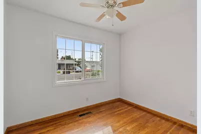 1805 Aloha Way, Modesto, CA 95350 - Photo 14