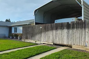 13319 Welch St, Waterford, CA 95386 - Photo 2