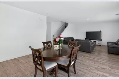 8883 Sebago Way, Elk Grove, CA 95758 - Photo 14