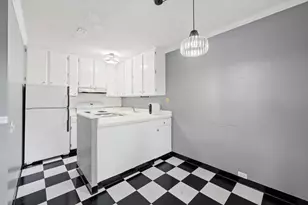 2241 Woodside Ln, Sacramento, CA 95825 - Photo 8