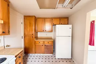 1118 Fallbrook Dr, Stockton, CA 95210 - Photo 14