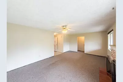 1118 Fallbrook Drive, Stockton, CA 95210 - Photo 6