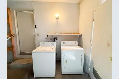 1118 Fallbrook Drive, Stockton, CA 95210 - Photo 32