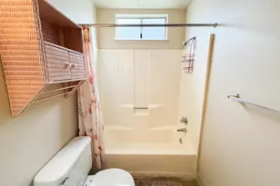 1118 Fallbrook Dr, Stockton, CA 95210 - Photo 22