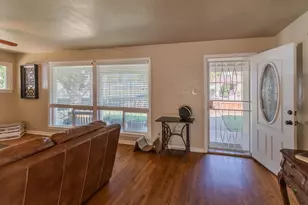 64 Michigan St, Yuba City, CA 95991 - Photo 8