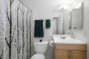 8714 Grayling Way, Sacramento, CA 95826 - Photo 6