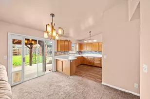 1810 Whispering Oaks Dr, Yuba City, CA 95991 - Photo 12