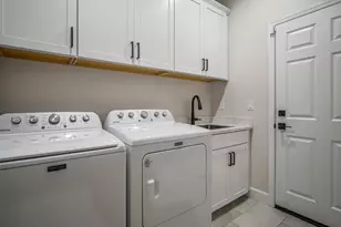 8298 Courage Dr, Sacramento, CA 95829 - Photo 10