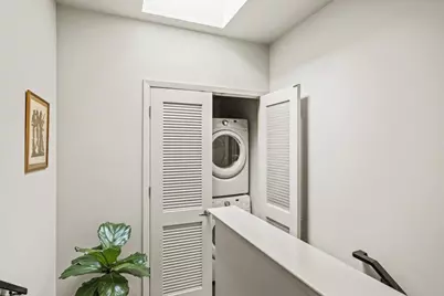 1327 E Sutter Walk, Sacramento, CA 95816 - Photo 24