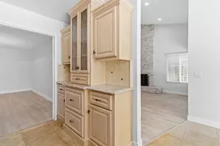 2303 Pheasant Run Cir, Stockton, CA 95207 - Photo 16