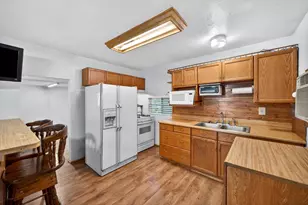 5327 22nd Ave, Sacramento, CA 95820 - Photo 28