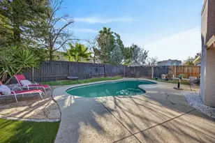 8055 Stags Leap Ct, Sacramento, CA 95829 - Photo 38