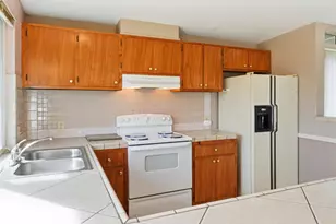 8778 Cling Ct, Elk Grove, CA 95624 - Photo 8