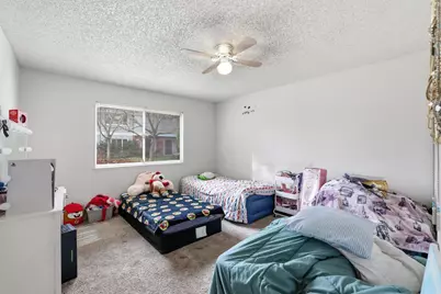 8187 La Riviera Drive, Sacramento, CA 95826 - Photo 16