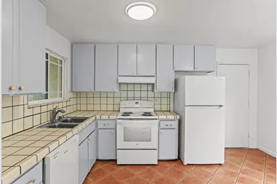 1127 Castle Oaks Drive, Stockton, CA 95210 - Photo 12