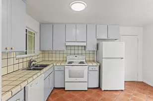 1127 Castle Oaks Dr, Stockton, CA 95210 - Photo 12