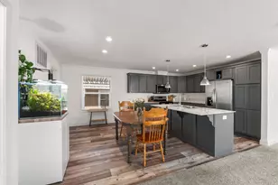 Vicksburg Ln, North Highlands, CA 95610 - Photo 8