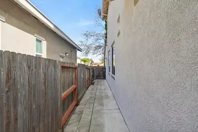 6900 Elvora Way, Elk Grove, CA 95757 - Photo 60