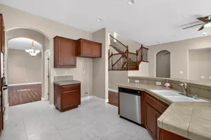 6900 Elvora Way, Elk Grove, CA 95757 - Photo 24