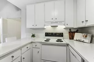 820 Woodside Ln, Sacramento, CA 95825 - Photo 10