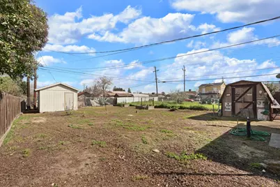 3260 Belleview Avenue, Stockton, CA 95206 - Photo 24
