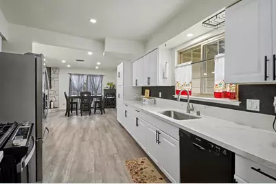 7301 Circlet Way, Citrus Heights, CA 95621 - Photo 12