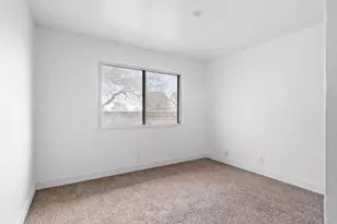 4728 Greenholme Dr, Sacramento, CA 95842 - Photo 16