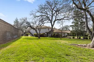 4728 Greenholme Dr, Sacramento, CA 95842 - Photo 26