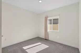 8825 Stratham Wy, Elk Grove, CA 95758 - Photo 12