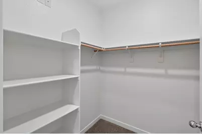 8825 Stratham Way, Elk Grove, CA 95758 - Photo 32