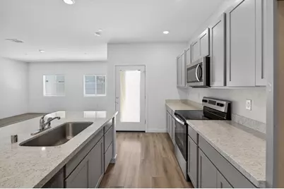 8825 Stratham Way, Elk Grove, CA 95758 - Photo 22