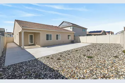 8825 Stratham Way, Elk Grove, CA 95758 - Photo 36
