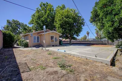 325 Mitchell Avenue, Turlock, CA 95380 - Photo 22