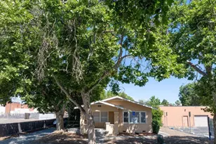 325 Mitchell Ave, Turlock, CA 95380 - Photo 16