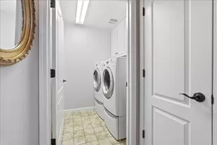 1281 Marseille Ln, Roseville, CA 95747 - Photo 26