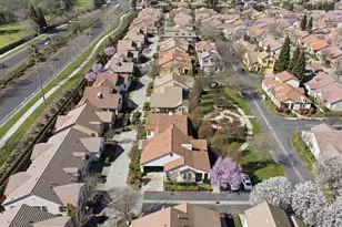 1281 Marseille Ln, Roseville, CA 95747 - Photo 32