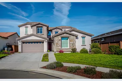 2005 Banks Pl., Woodland, CA 95776 - Photo 2