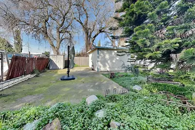 1521 Hobson Avenue, West Sacramento, CA 95605 - Photo 32