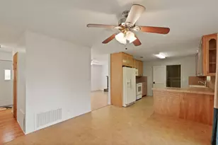 13393 E Jahant Rd, Acampo, CA 95220 - Photo 16